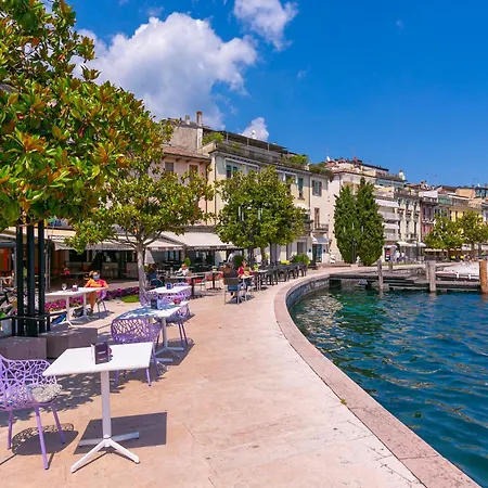 Laetitia Salo-historic Center Near - Happy Salò