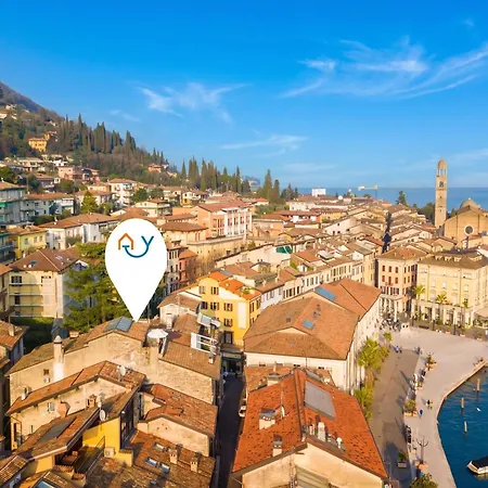 Apartment Laetitia Salo-historic Center Near - Happy *